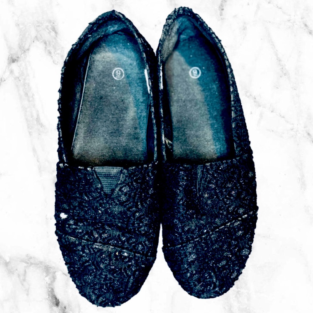 Sparkly black canvas slip on shoes for women size 8.5 black